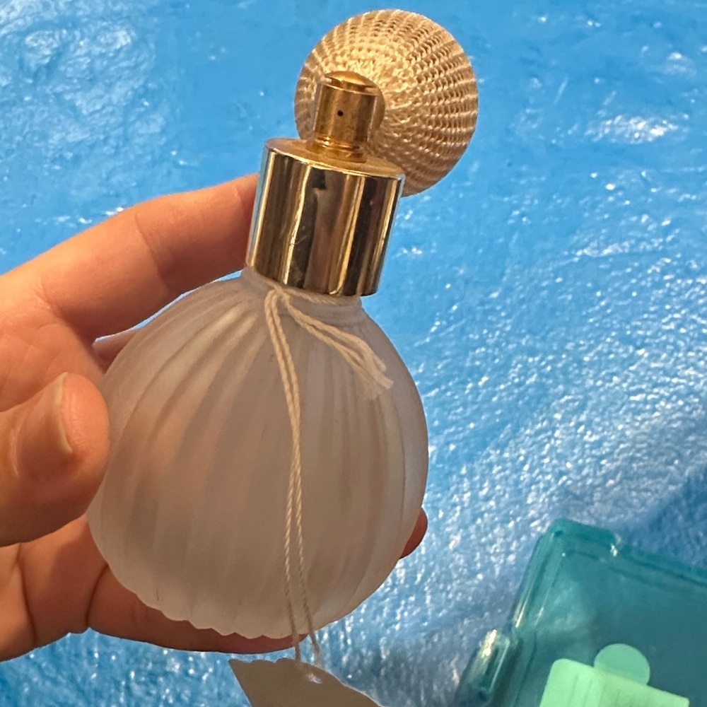 VTG Frosted Glass Perfume Atomizer - Picture 3 of 3